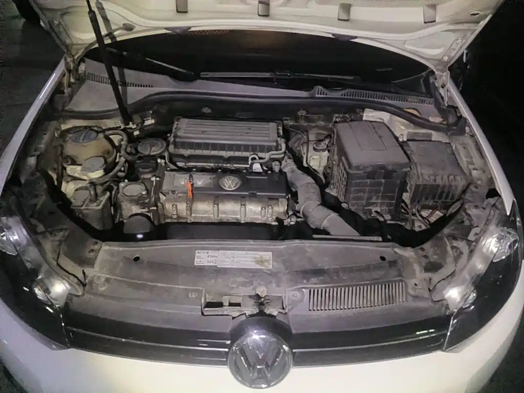 Фото 3 - Volkswagen Golf