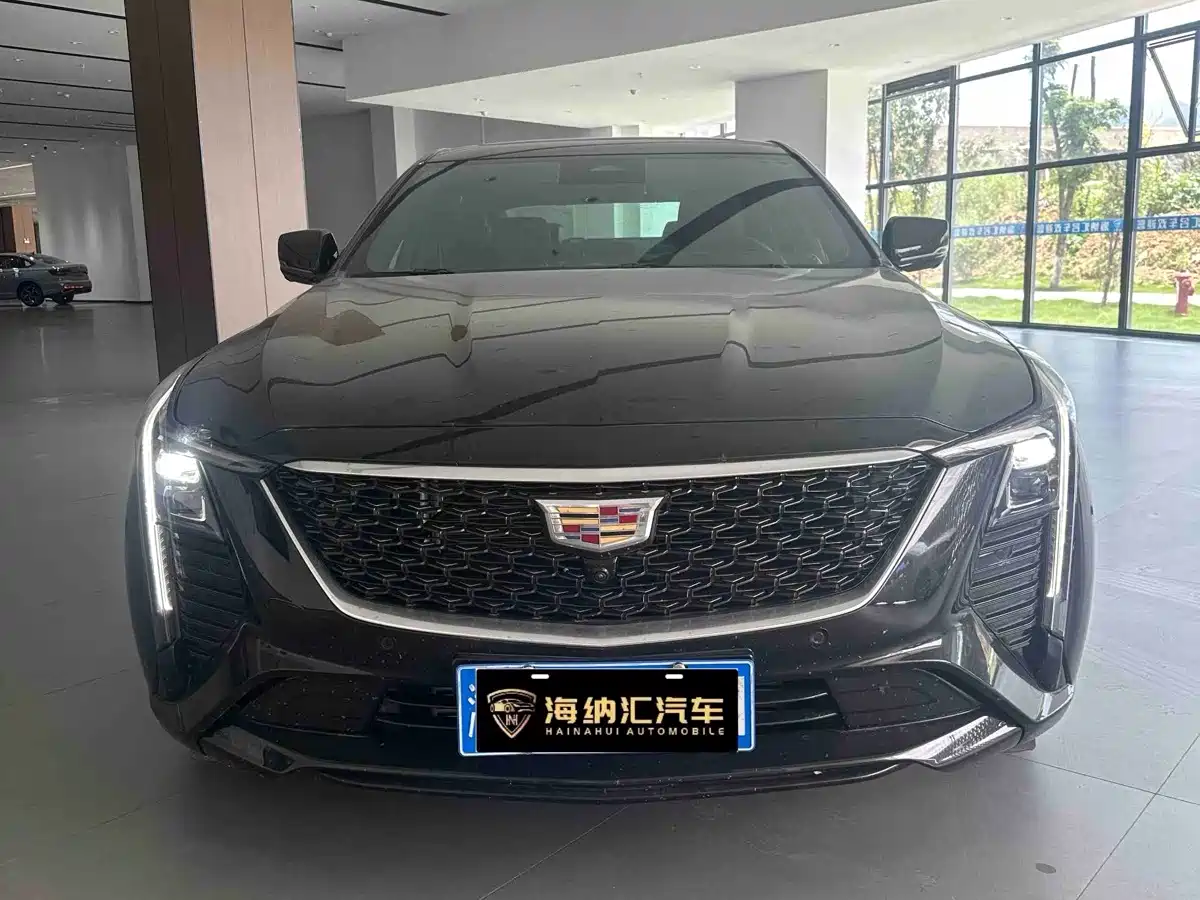 Cadillac CT5 2026 2025 Model 28T Urban Sport Edition