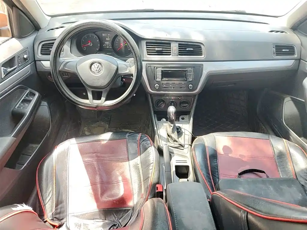 Volkswagen Lavida Tour 2015 1.6L Automatic Trend Edition фото 10