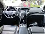 Фото 10 - Hyundai Santa Fe