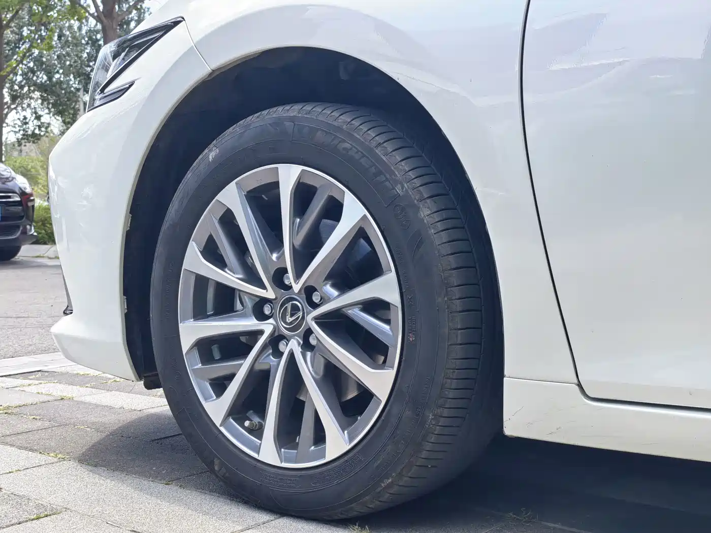 Lexus ES 2025 2025 200 Ultimate Edition