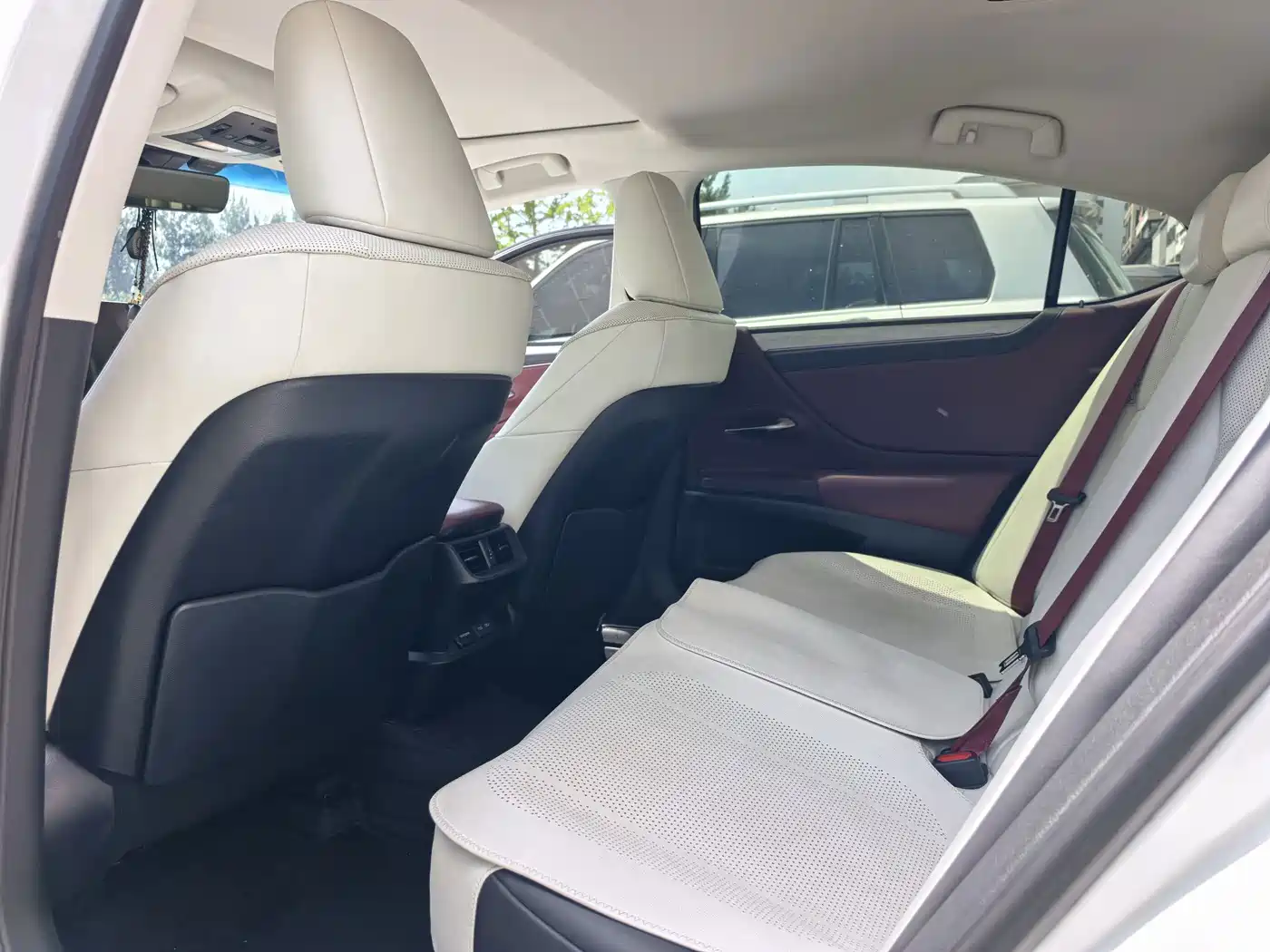 Lexus ES 2025 2025 200 Ultimate Edition