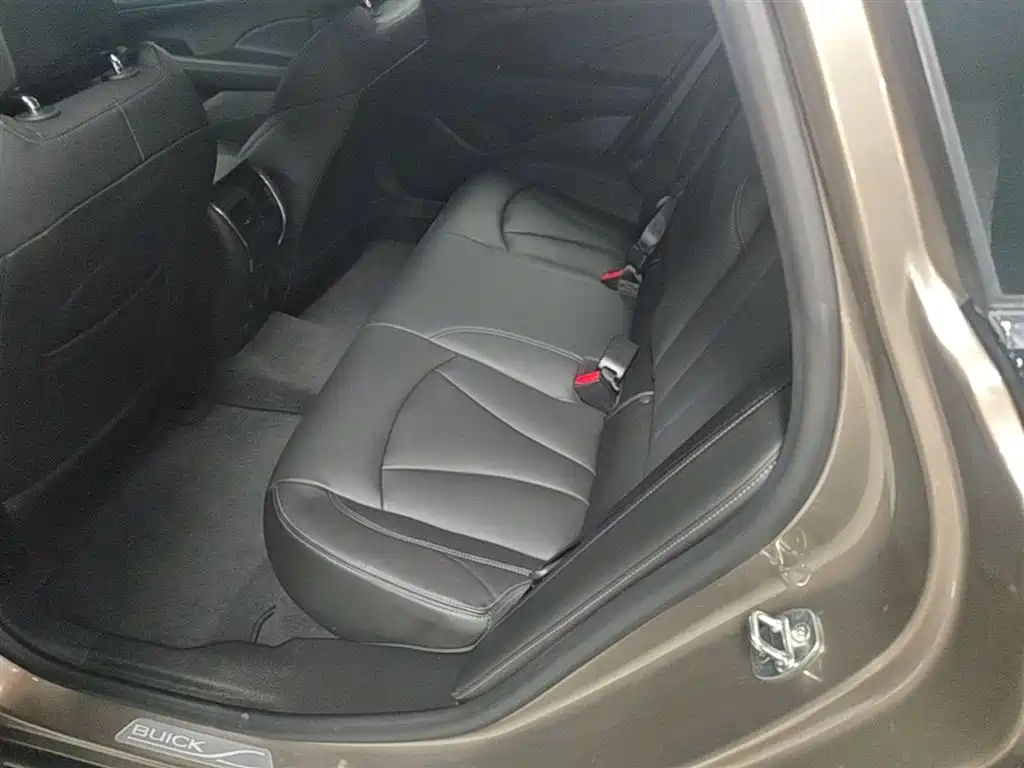 Buick LaCrosse 2019 28T Luxury Edition фото 17