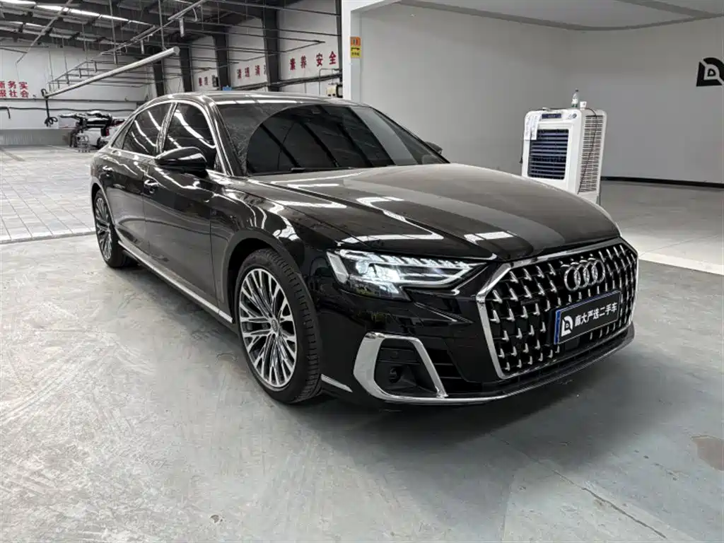 Audi A8 2025 A8L 45 TFSI quattro Luxury фото 6