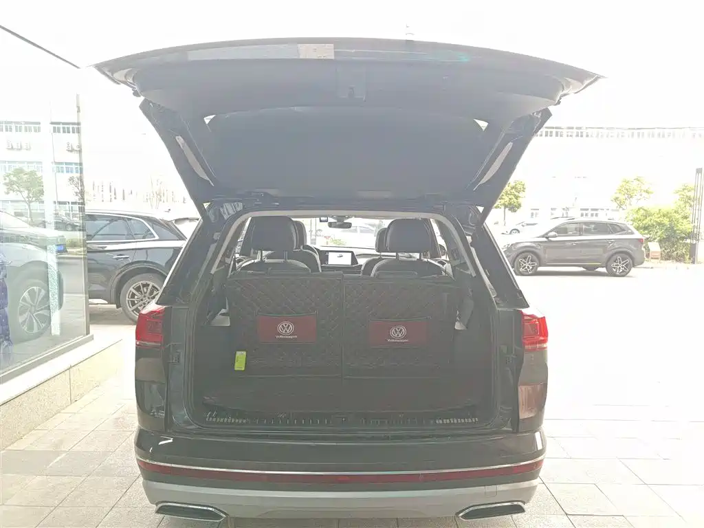 Volkswagen Talagon 2023 Facelift 380TSI 4WD Luxury Premium Pro Edition 6-Seater фото 19