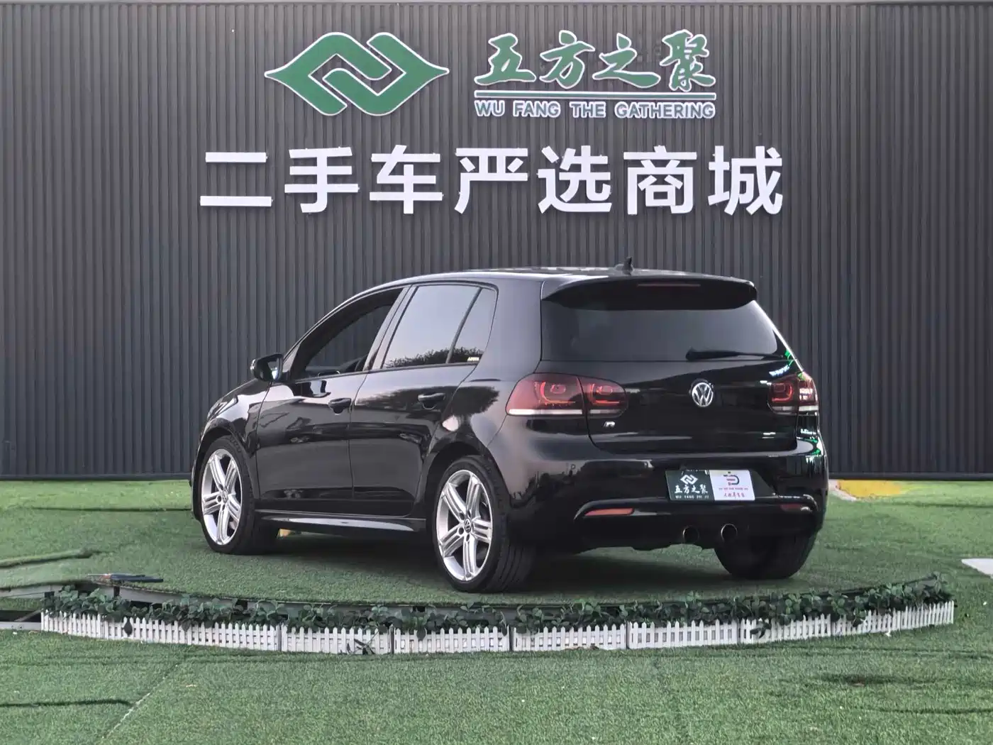 Volkswagen Golf (Import) 2011 2.0TSI R фото 20