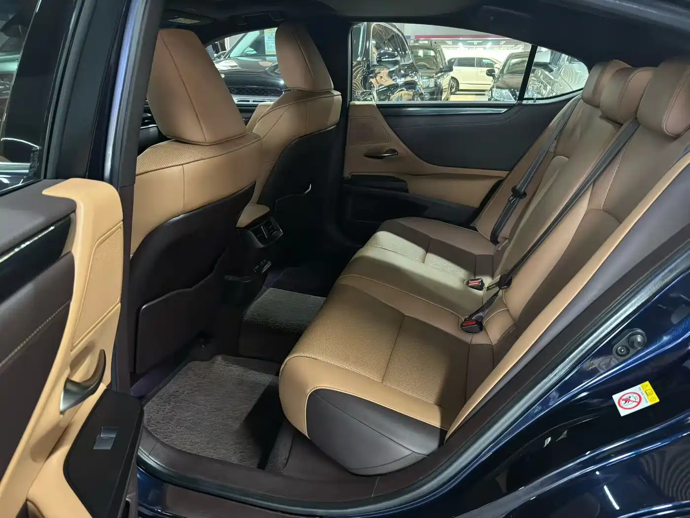 Lexus ES 2018 200 Excellence Edition China V фото 6