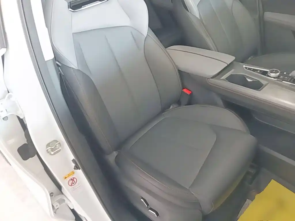 Changan Oshan Z6 2024 2023 Blue Whale 1.5T DCT Smart Leader Urban Edition