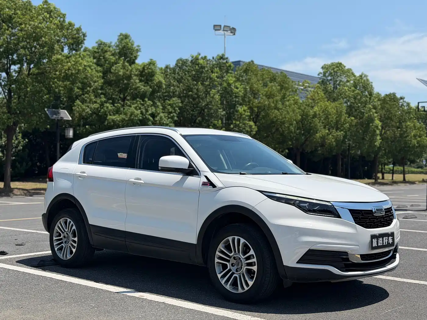 Qoros 5 2019 2019 1.6T Automatic Zhiyun Internet (AliOS) Premium Edition