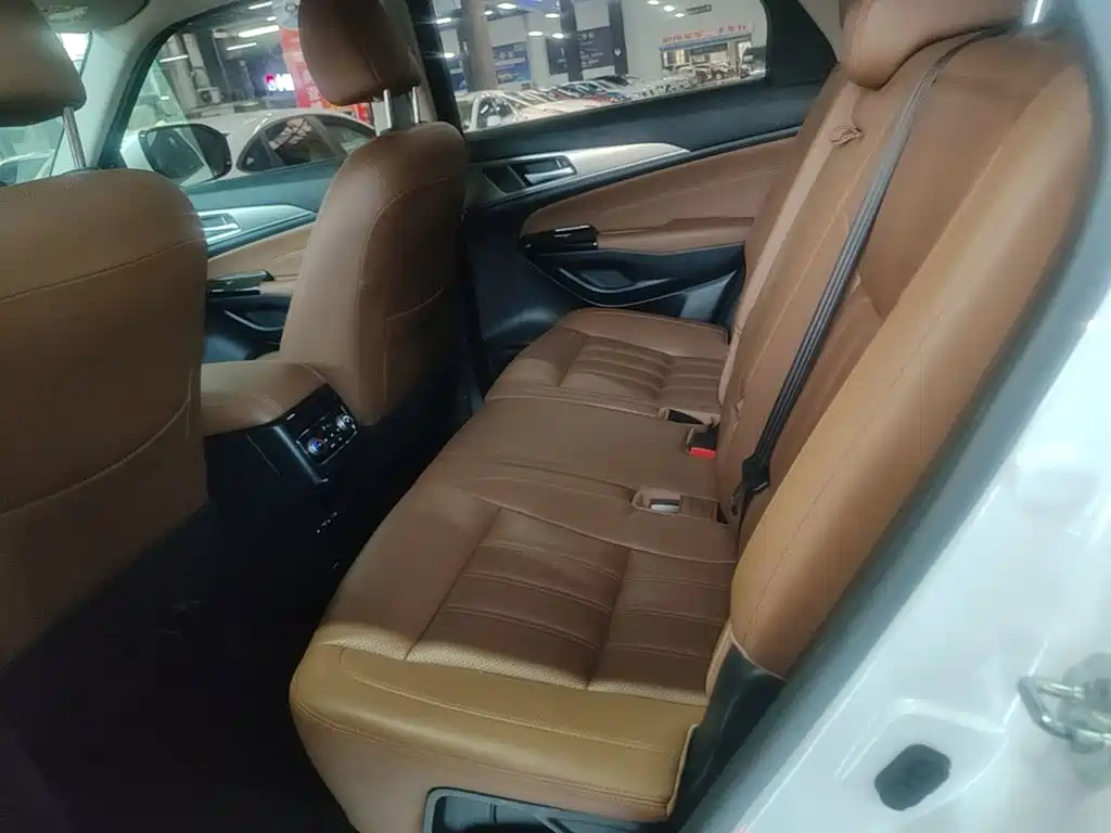 Changan CS95 2017 2017 2.0T FWD Zhiyuan Edition