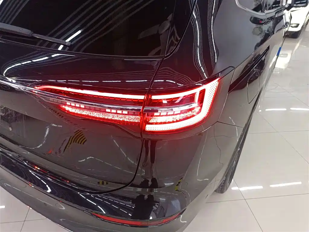 Volkswagen Viloran 2023 330TSI Luxury Edition фото 24