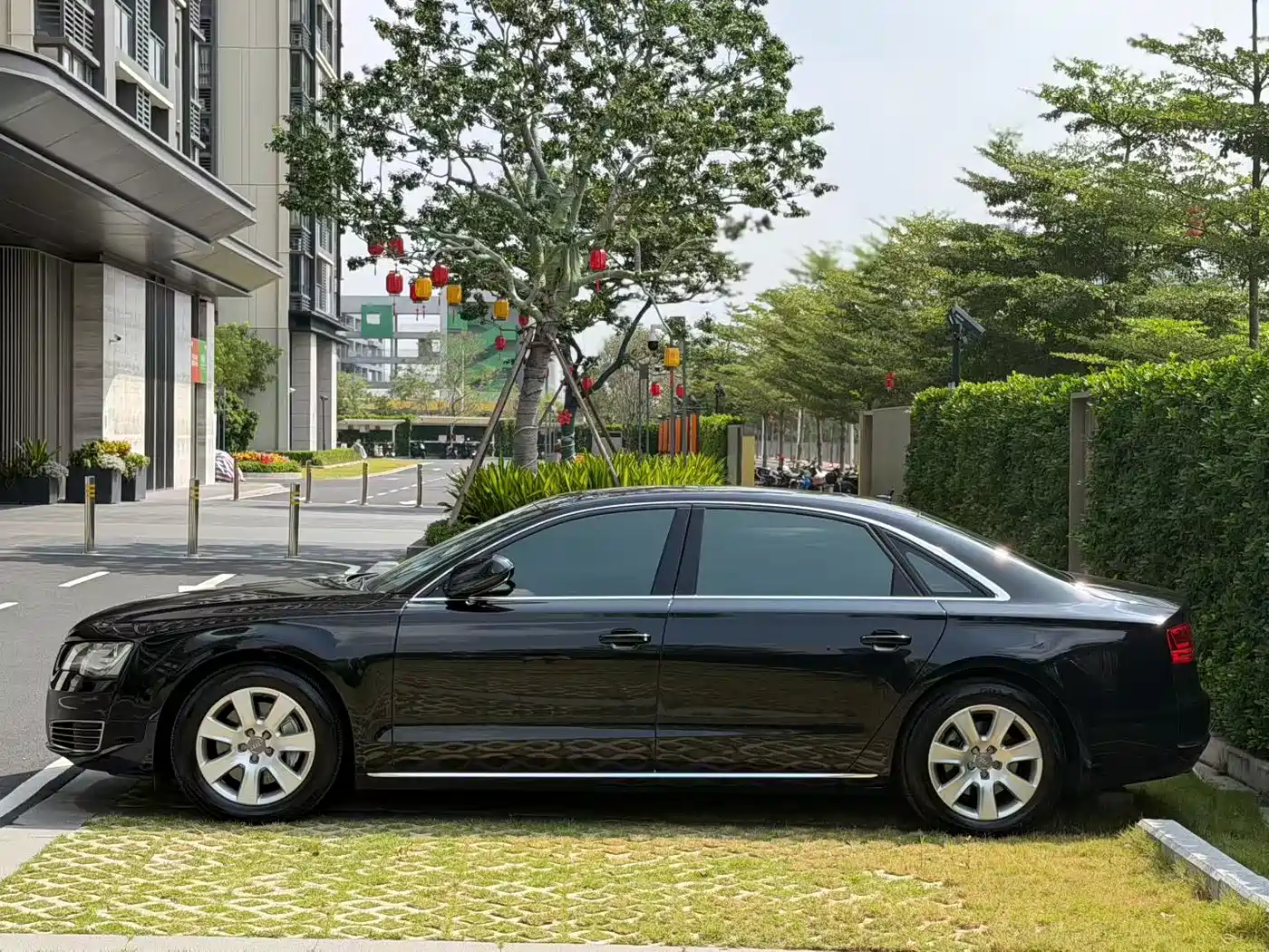 Audi A8 2013 A8L 45 TFSI quattro Comfort фото 4
