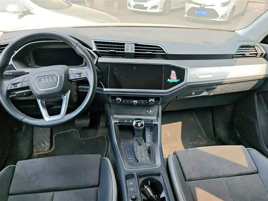 Audi Q3 2022 35 TFSI Progressive Dynamic фото 12