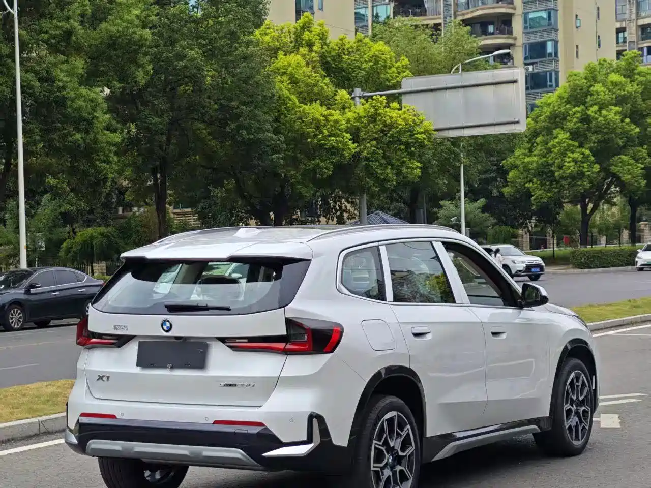 BMW X1 2026 2026 Model Year sDrive25Li X Design Package