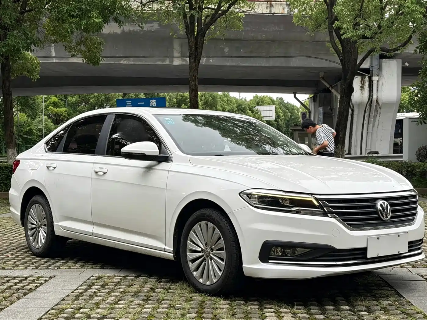 Фото 6 - Volkswagen Lavida