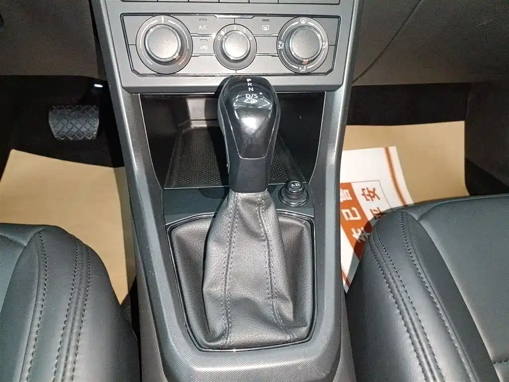 VOLKSWAGEN TU KAI