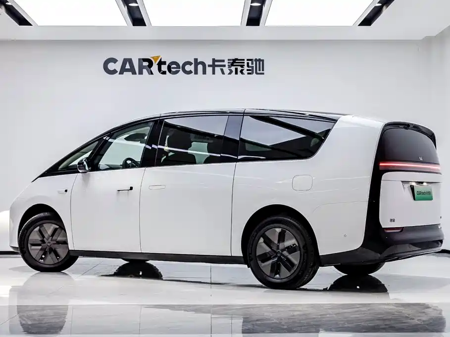 Li Auto MEGA 2025 2025 Ultra Smart Renewal Edition