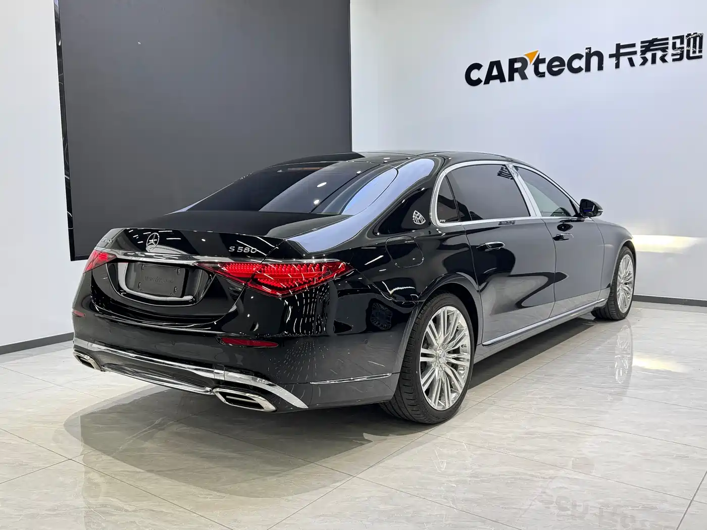 Mercedes-Benz Maybach S-Class 2023 Facelift S 580 4MATIC фото 5