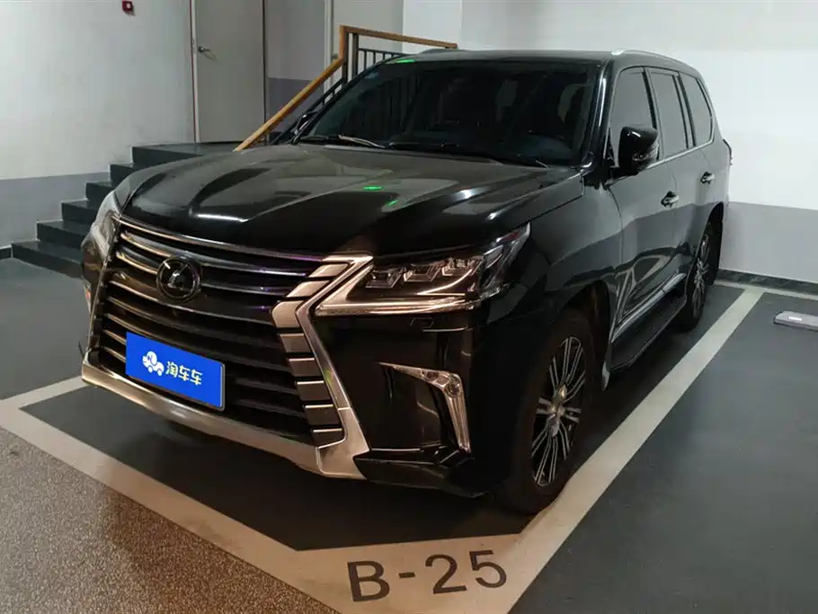Lexus LX 2017 570 Peak Special Limited Edition