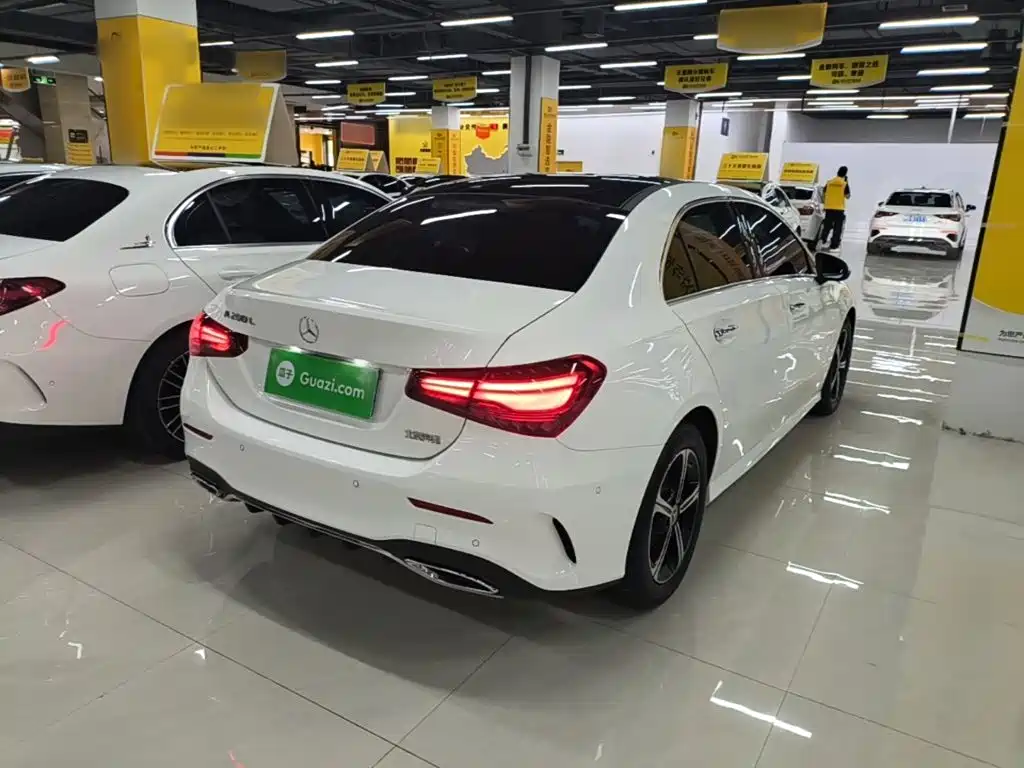Mercedes-Benz A-Class 2026 2025 A 200 L Fashion Edition