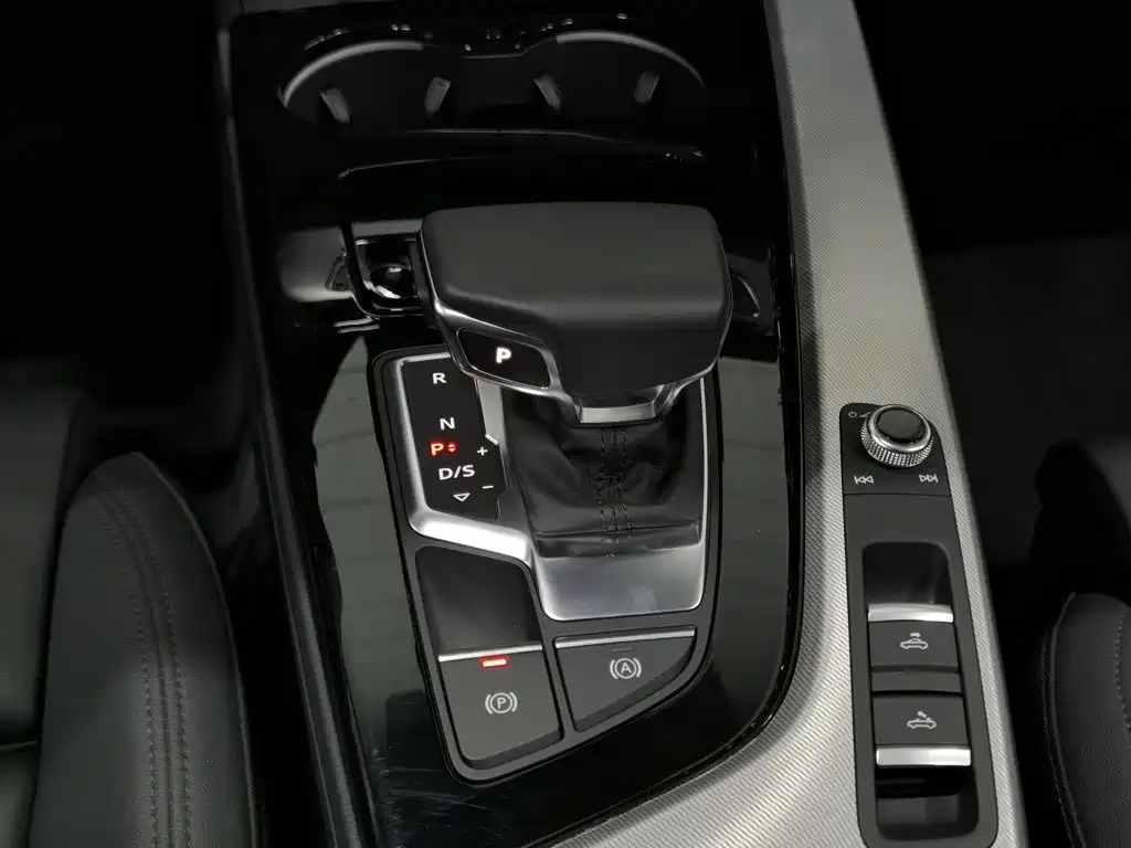 Audi A5 (Import) 2024 2024 Cabriolet 40 TFSI Fashion Dynamic