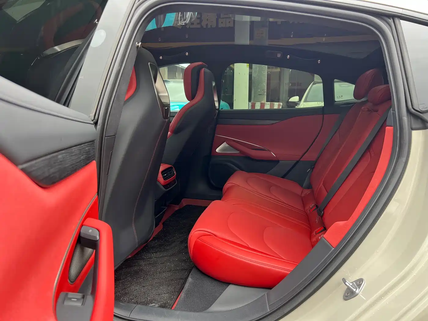 XIAOMI CAR XIAOMI SU7