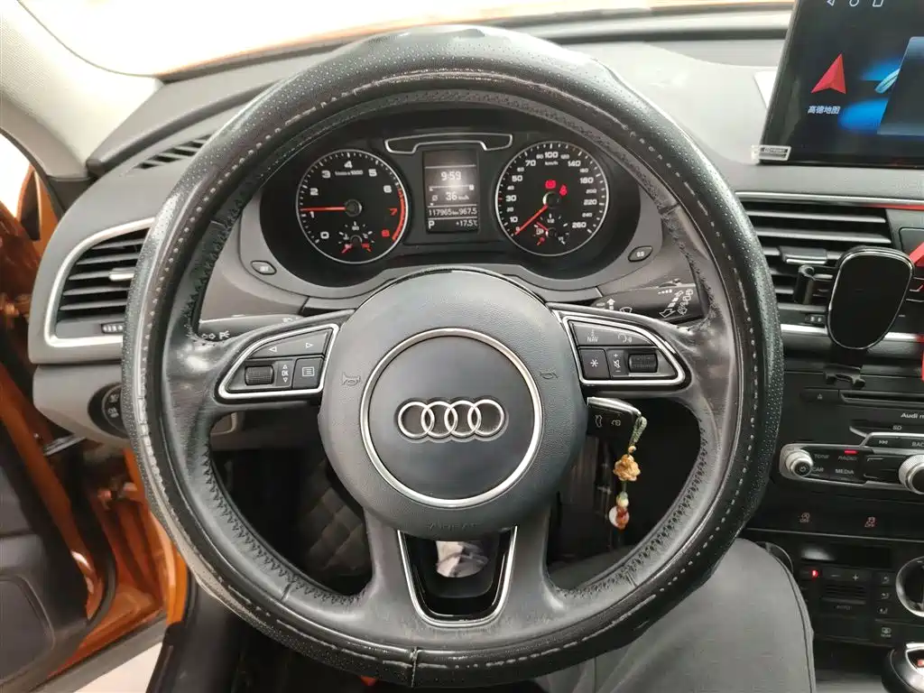 Audi Q3 2015 35 TFSI Millionth Anniversary Intelligent Leader фото 4