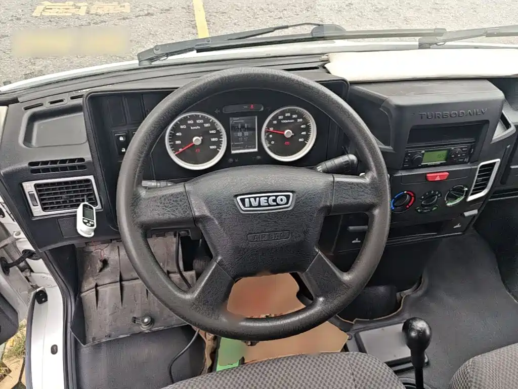 Photo 11 - Iveco Daily