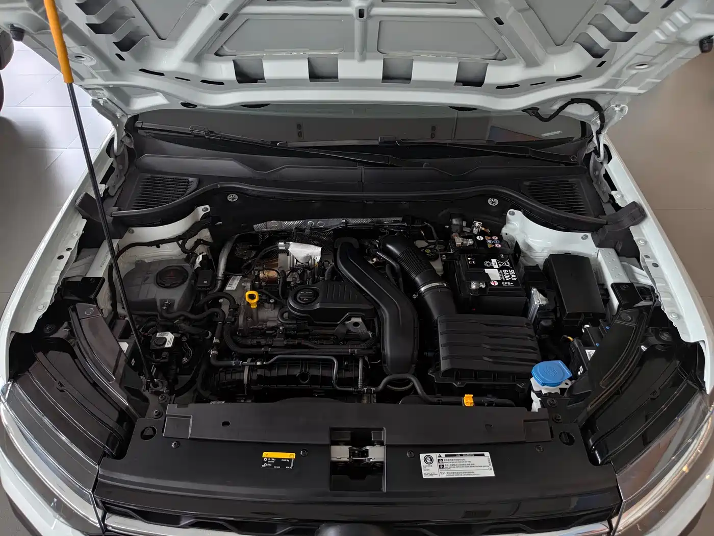 VOLKSWAGEN TUYUE
