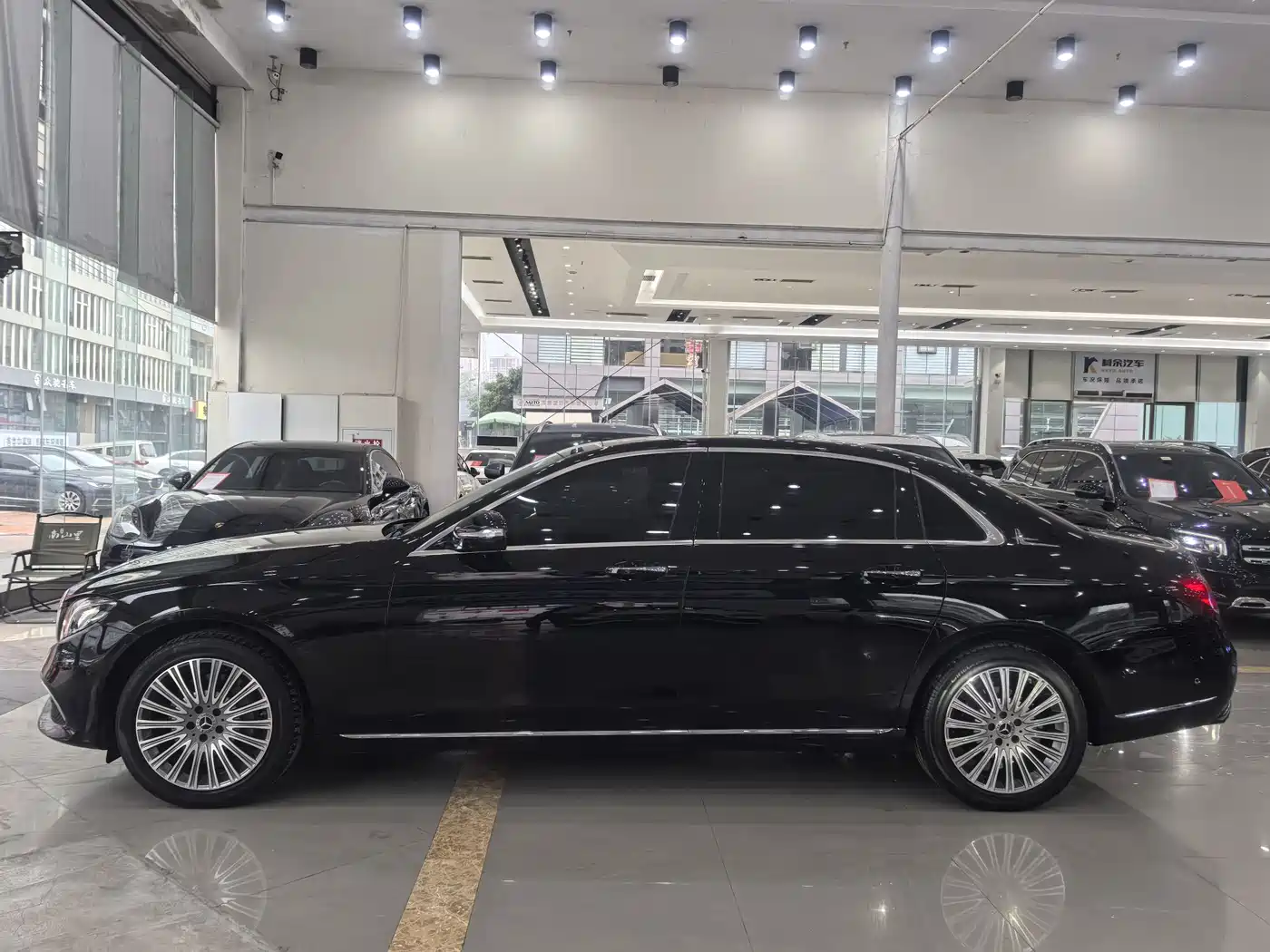 Mercedes-Benz E-Class 2020 E 300 L Fashion фото 7