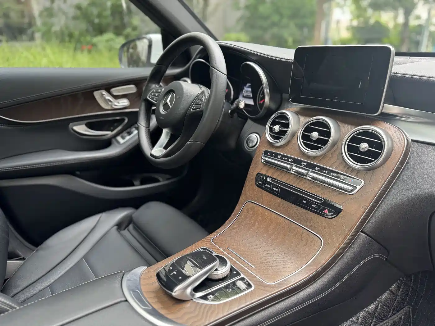 Mercedes-Benz GLC 2017 GLC 300 4MATIC Dynamic фото 6