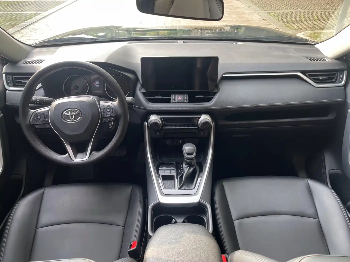 Toyota RAV4 Rongfang 2024 2.0L CVT FWD Urban Edition фото 11