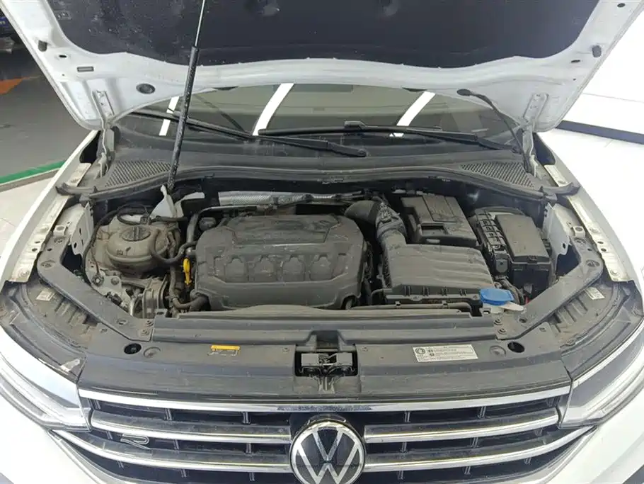 Volkswagen Tiguan L 2023 Facelift 330TSI Auto FWD R-Line Premium фото 10