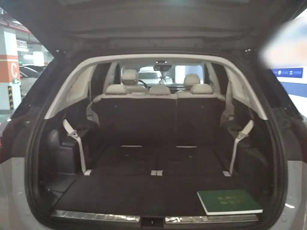 NIO ES8 2019 2018 355KM Base Model 7-Seater Version