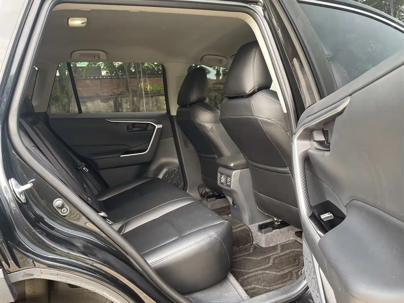 Toyota RAV4 Rongfang 2024 2.0L CVT FWD Urban Edition фото 18