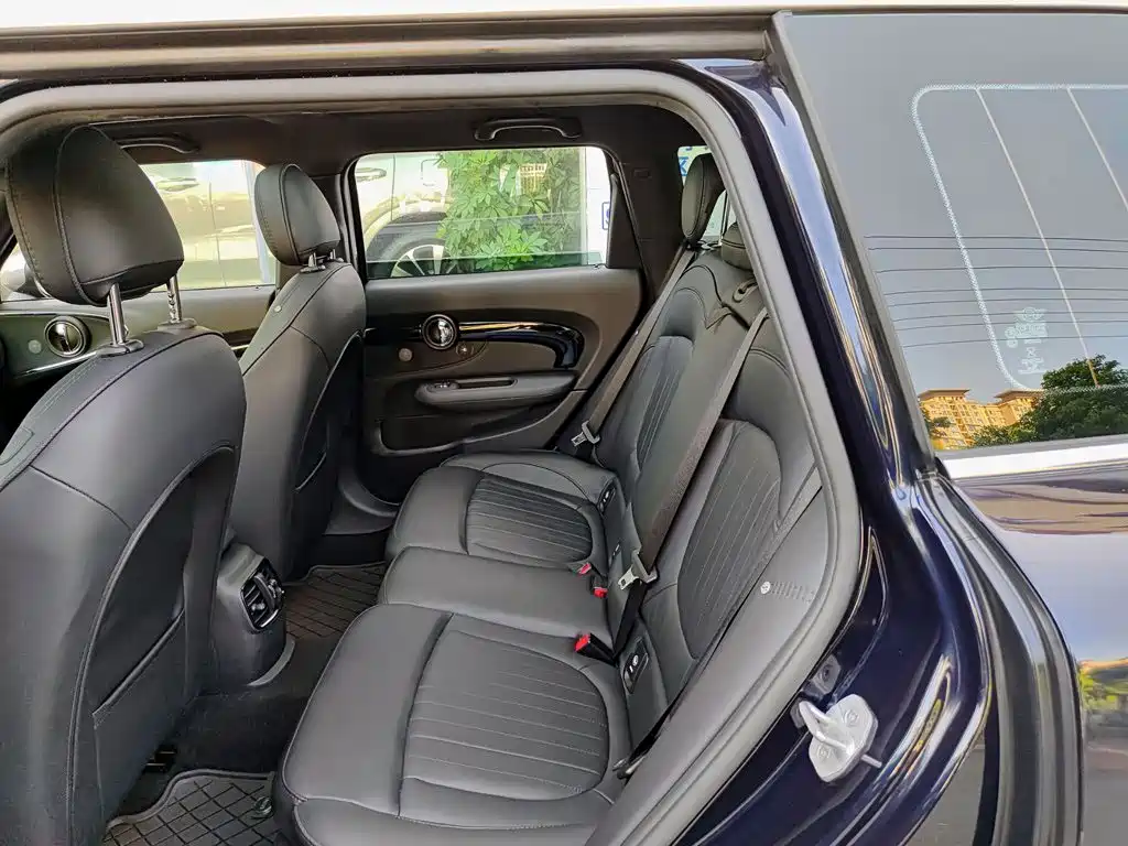 MINI CLUBMAN 2023 2023 Facelift 1.5T COOPER Connoisseur