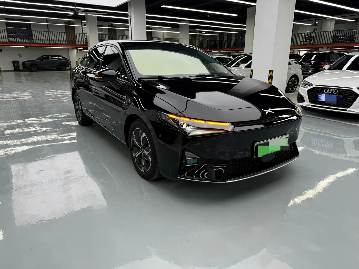 Фото 3 - XPeng P5