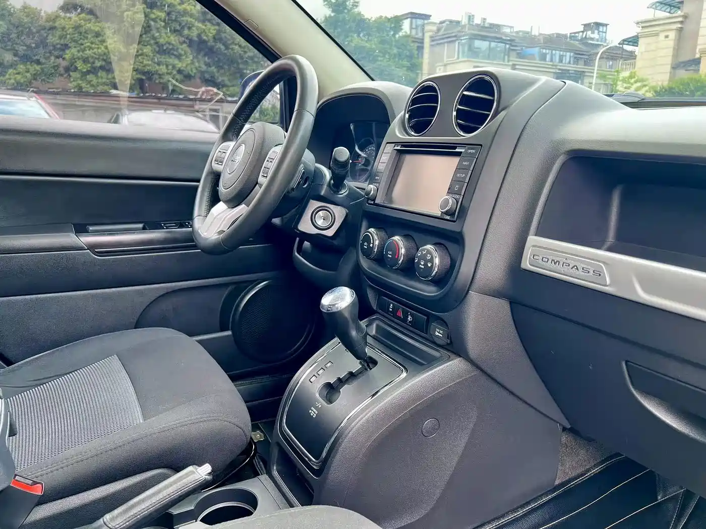Jeep Compass (Import) 2015 2014 Facelift 2.4L 4WD Comfort Edition