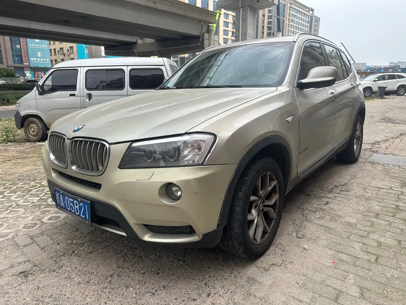 BMW X3 (Import) 2011 xDrive28i Luxury фото 3