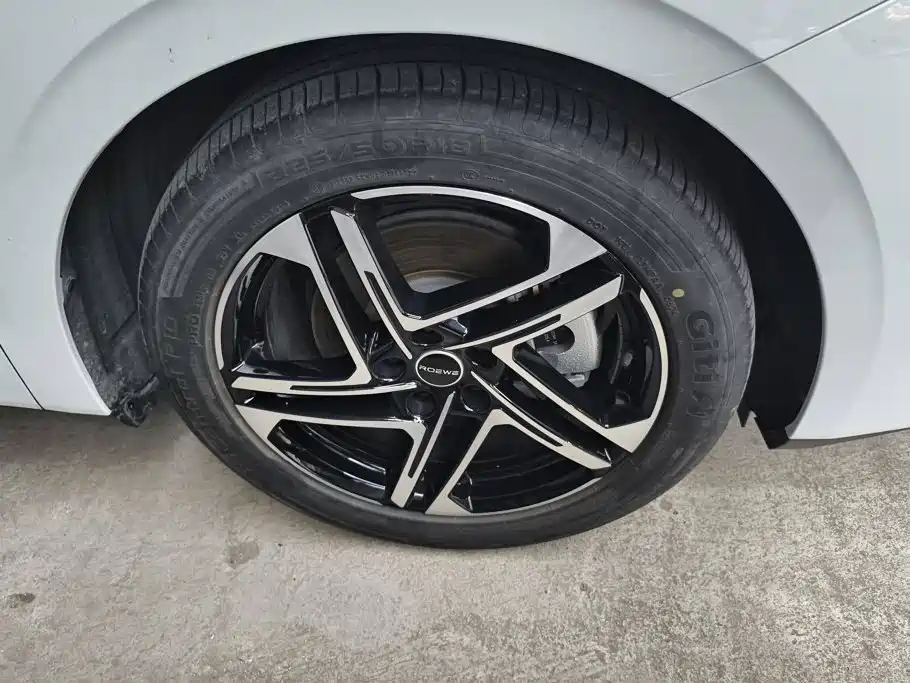 Roewe D7 2025 2023 DMH 125km Excellence Edition