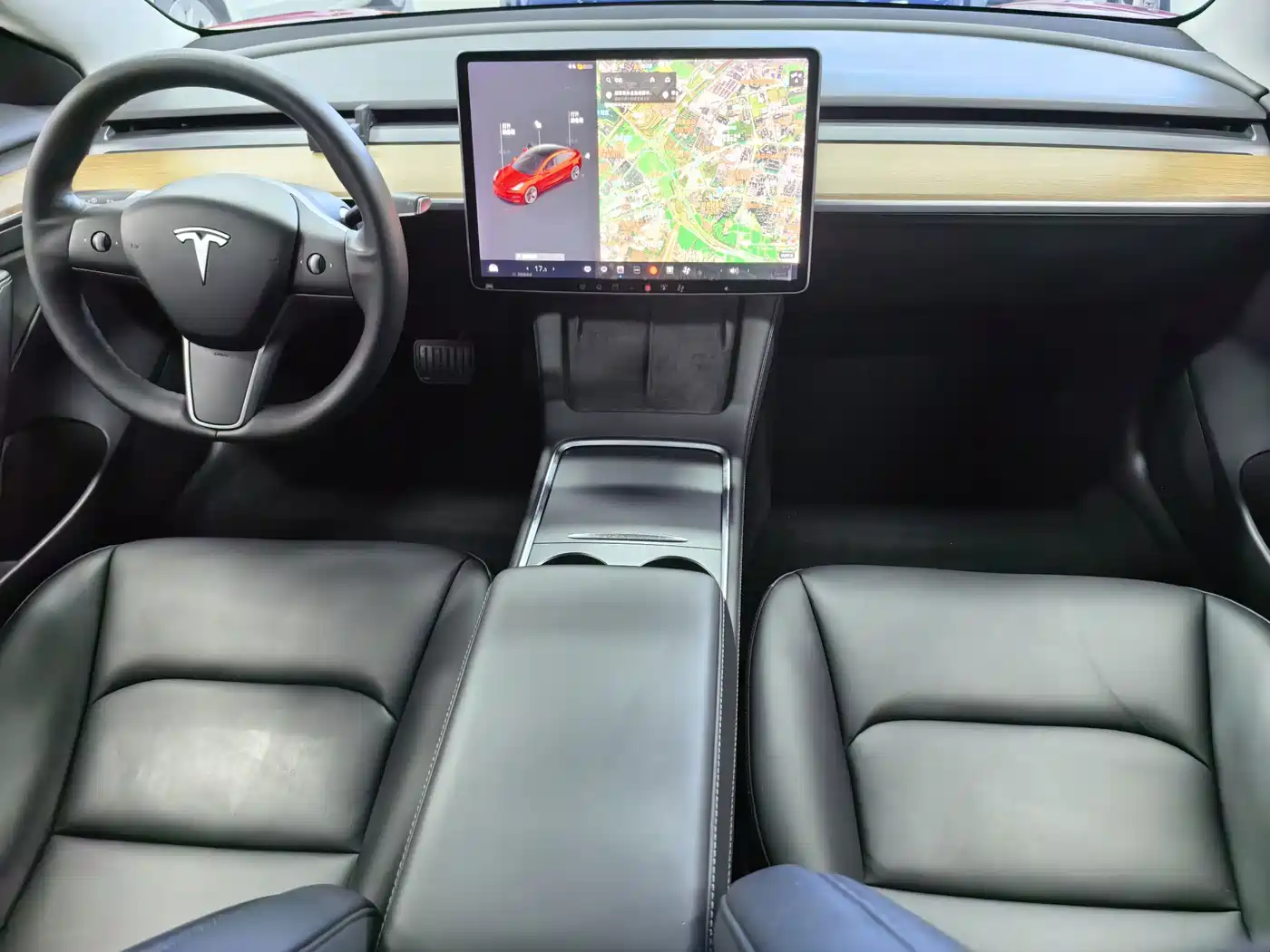 Фото 4 - Tesla Model 3