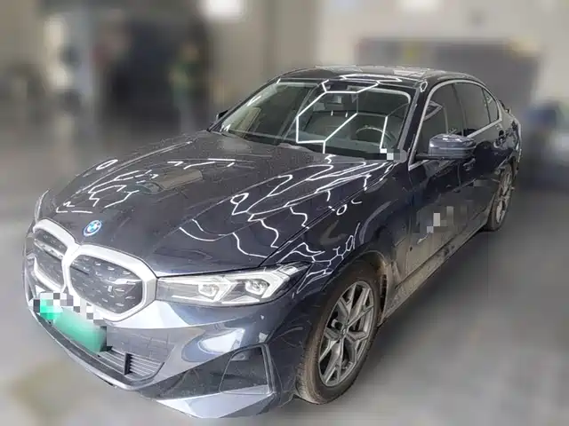 BMW i3 2022 eDrive 35 L