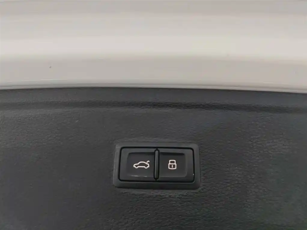 Audi Q5L 2022 40T Luxury Dynamic фото 12