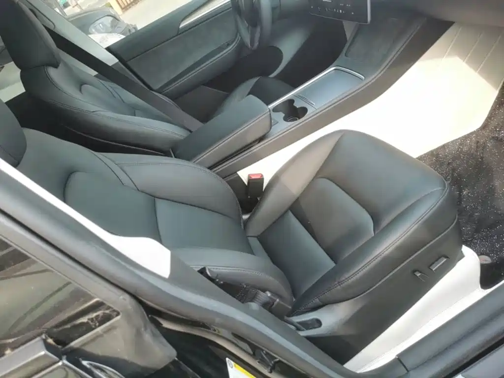 Фото 25 - Tesla Model Y