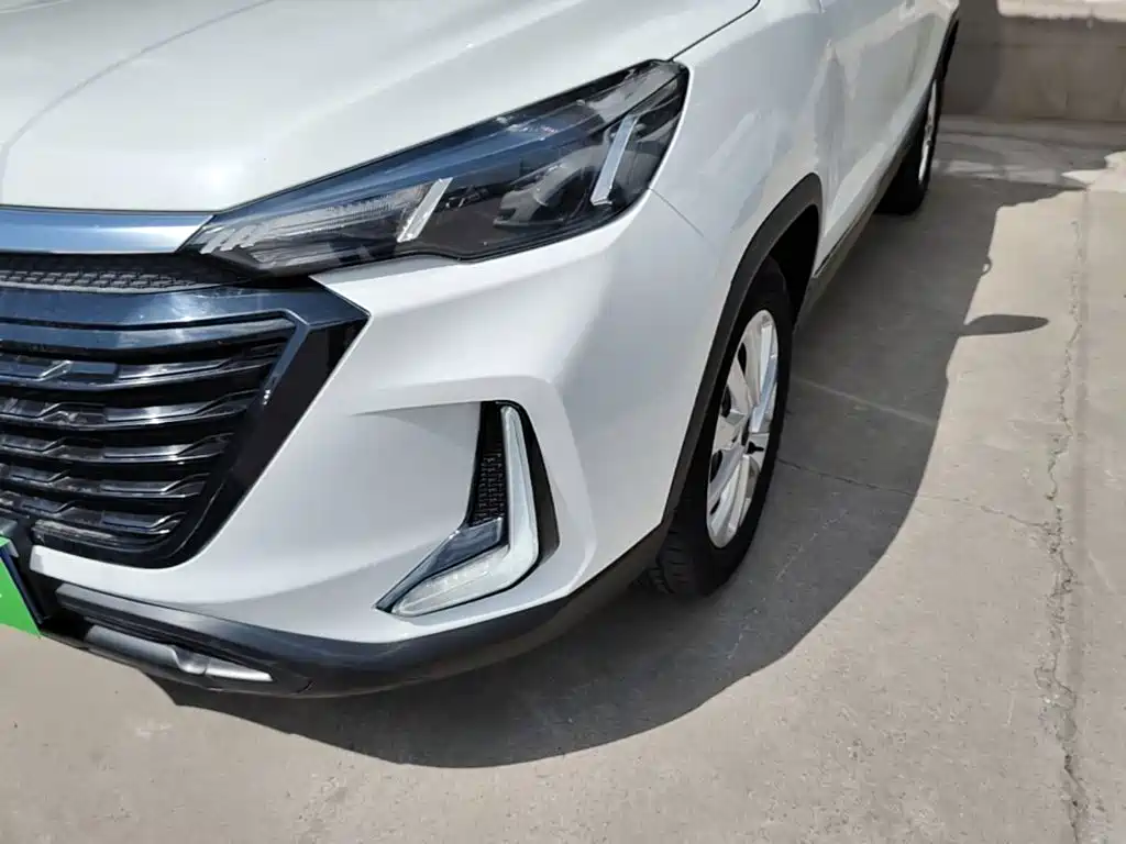 BAIC Beijing X3 2022 2021 1.5T Manual Glory