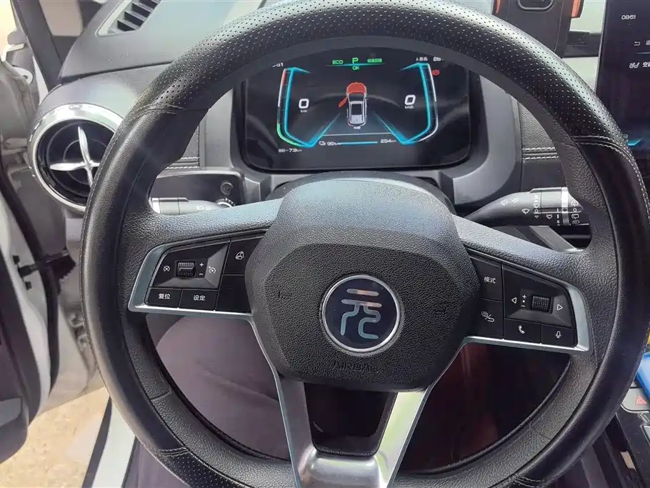 BYD Yuan New Energy 2019 EV360 Smart Connect Edition фото 15