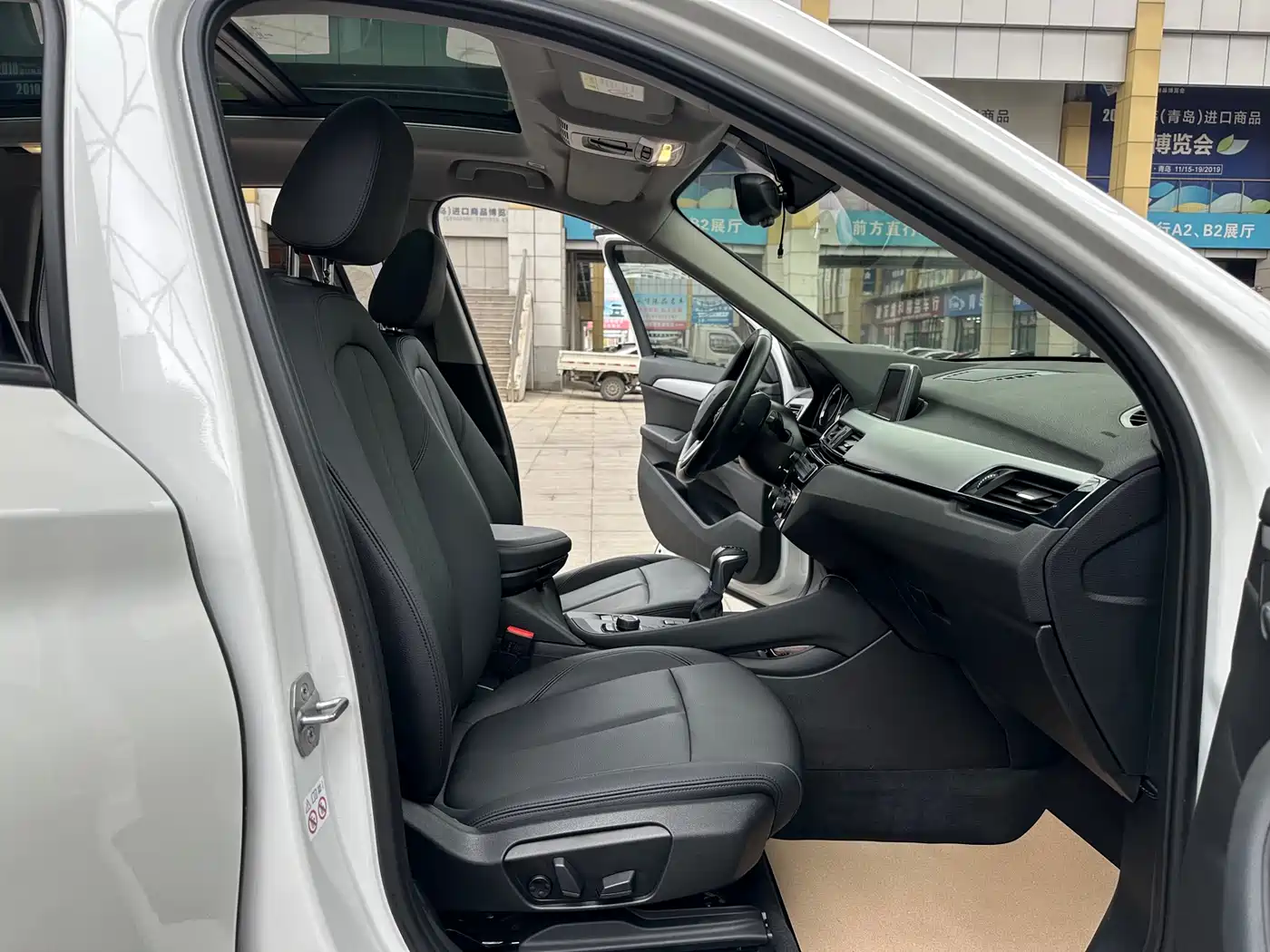 BMW X1 2018 sDrive18Li Fashion Model фото 21
