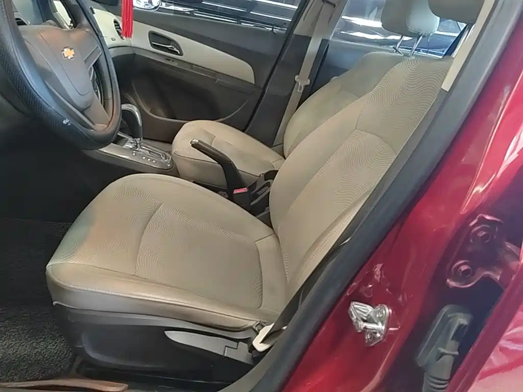Chevrolet Cruze 2015 1.5L Classic SE AT фото 15