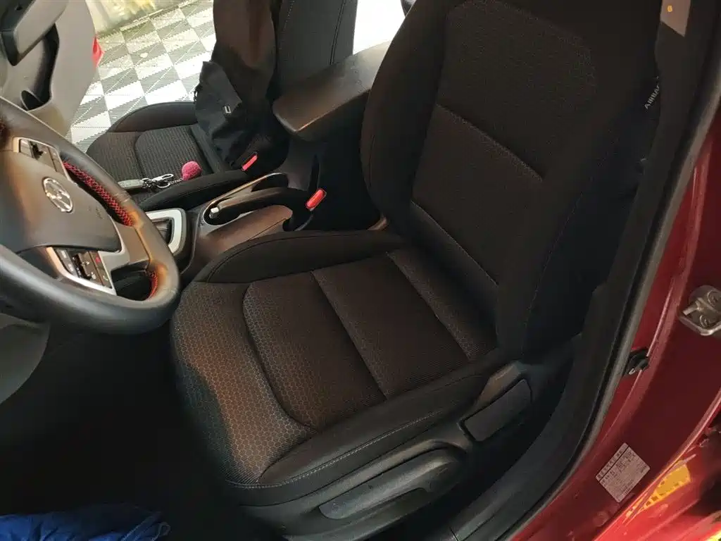 Hyundai Elantra 2016 Model 1.6L Automatic Smart Elite фото 15