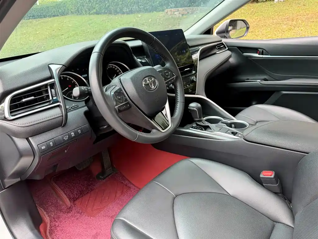Toyota Camry 2023 2.0G Luxury Edition фото 7